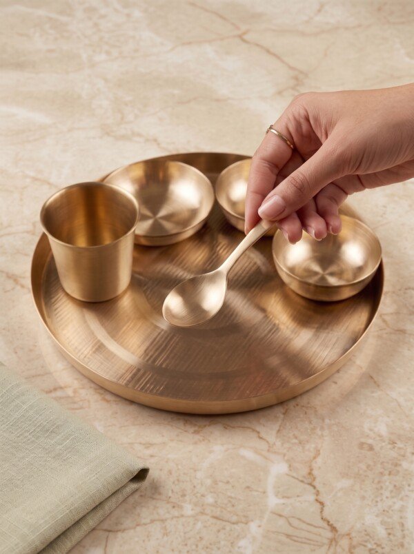Authentic Handcrafted Pure Kansa Dinner Thali Set (11 Inches / 27.94 cm) – 6-Piece Traditional Bell Metal Dining Set (1 Thali, 2 Bowls, 1 Sweet Dish Bowl, 1 Glass, 1 Spoon)