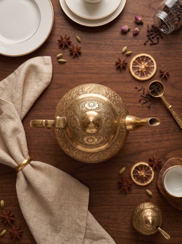 make_it_3_4_2K_202607232343 Royal Handcrafted Pure Brass Tea Kettle (Teapot / Ketli) – Vintage Antique Finish with Intricate Peacock & Floral Engravings, Curved Handle & Dome Lid